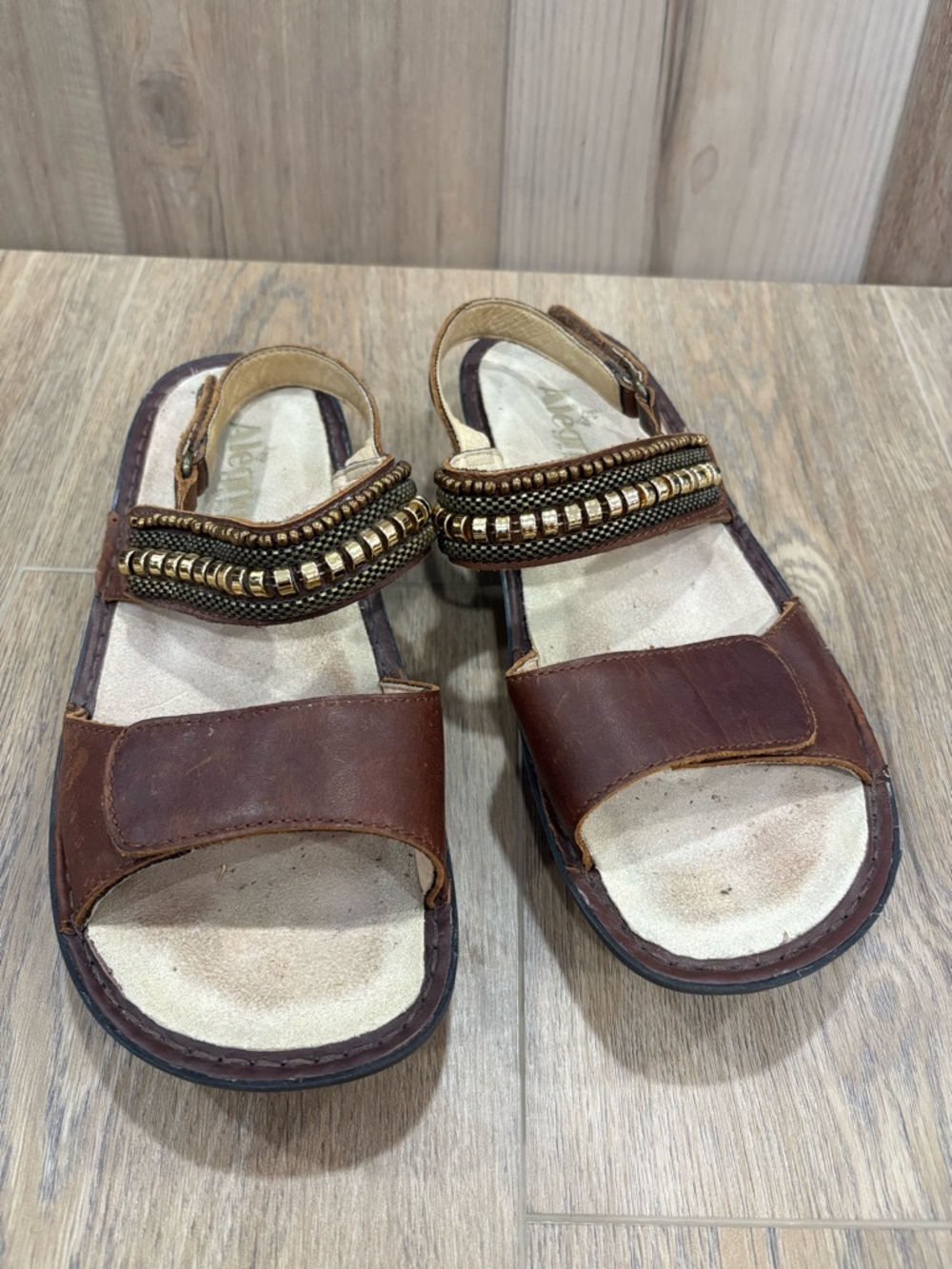Alegria by PG Lite Verona 882C Beaded Chain Brown Strappy Leather Sandals 39 - Picture 2 of 8